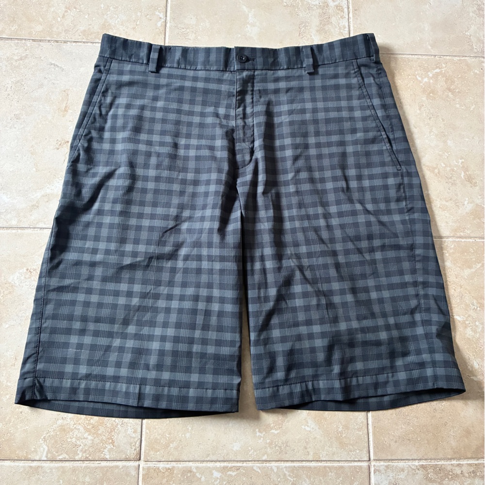 Nike Golf Men's Gingham 11” Shorts size 34